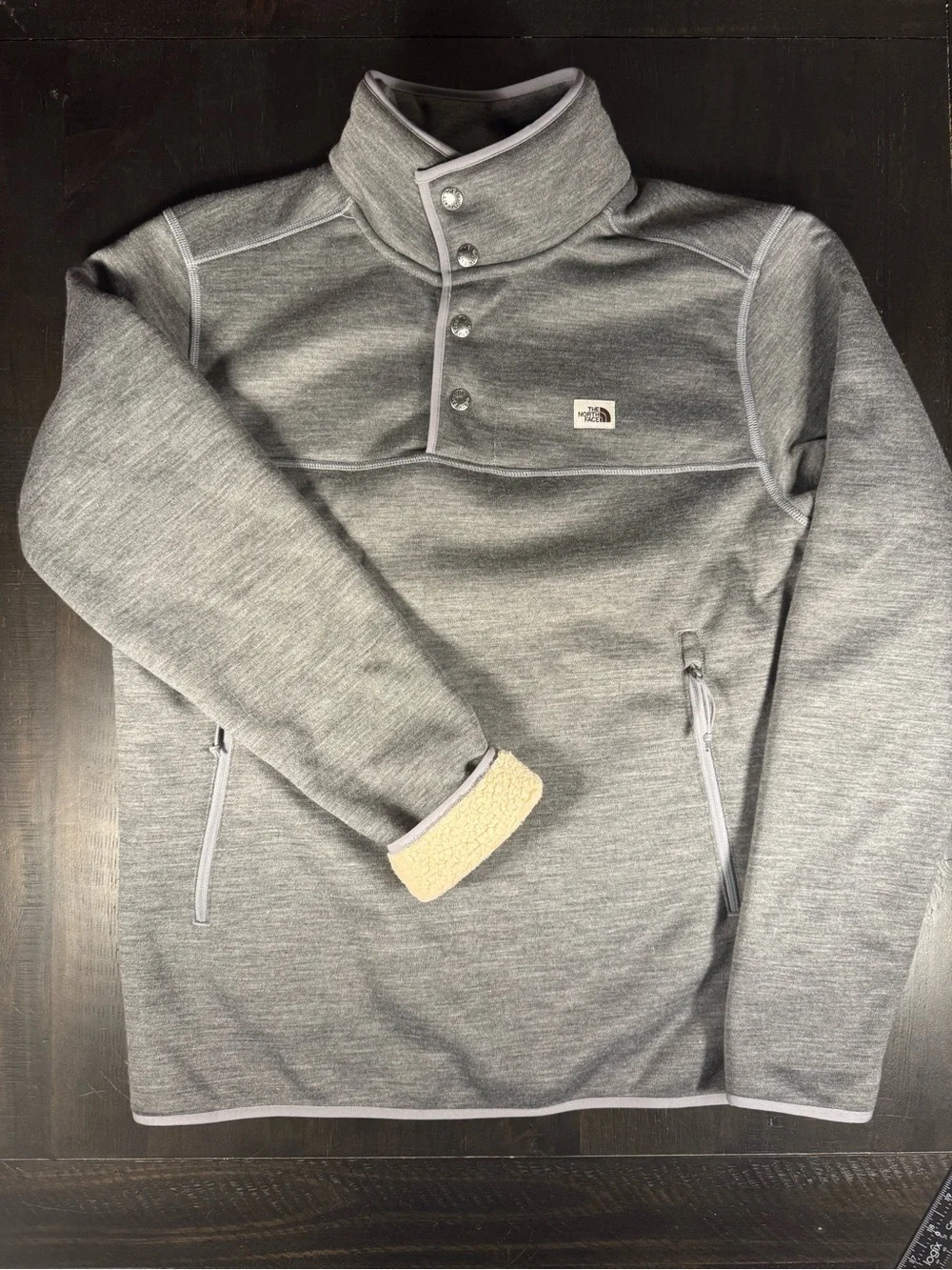 The North Face Sherpa Lined Gray Snap‑Placket Fleece Pullover Medium